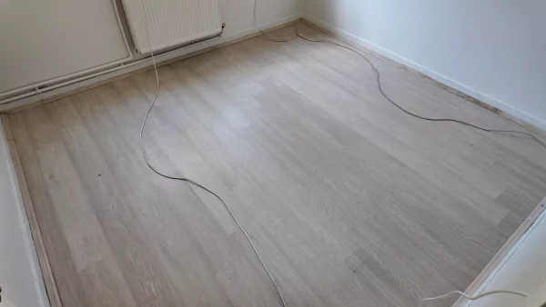 KOLEJDE KIZILAYA 10 DK BAHÇELİ KOMBİLİ MERKEZİ YERDE 3+1 DAİRE - Görsel 17