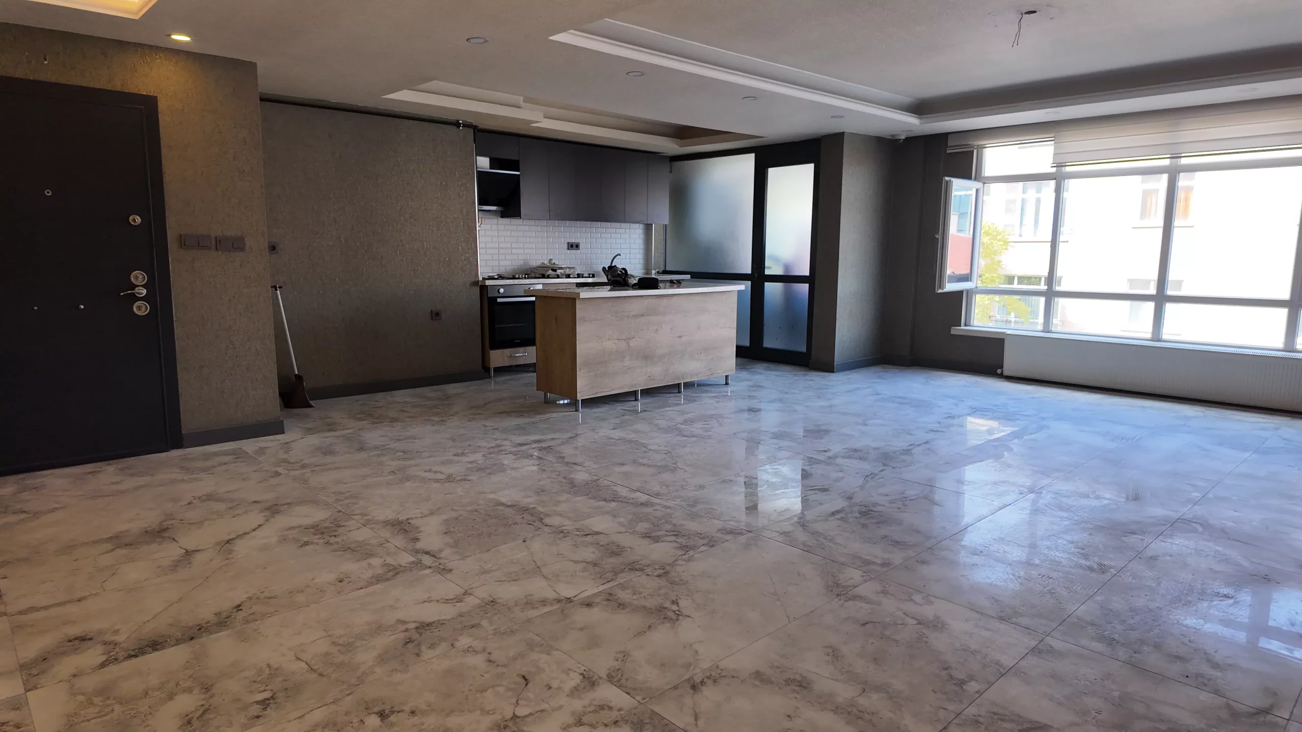 KIZILAY SÜMER 1 SOKAK'TA 165 m² ASANSÖRLÜ FUL YAPILI LÜKS 4+1 SATILIK DAİRE - Görsel 5