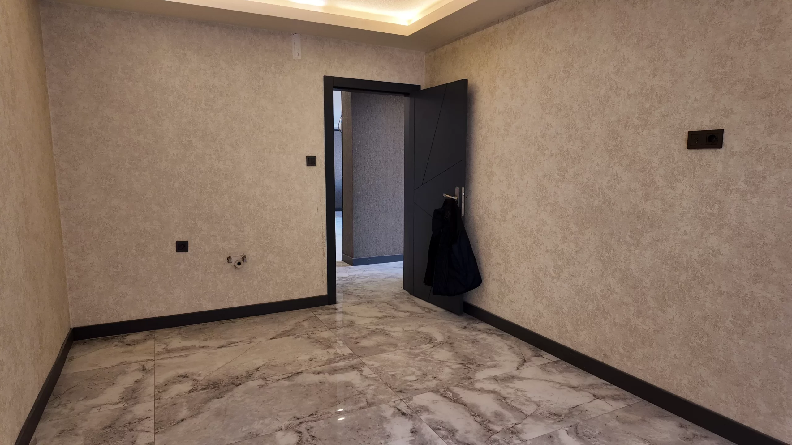 KIZILAY SÜMER 1 SOKAK'TA 165 m² ASANSÖRLÜ FUL YAPILI LÜKS 4+1 SATILIK DAİRE - Görsel 13