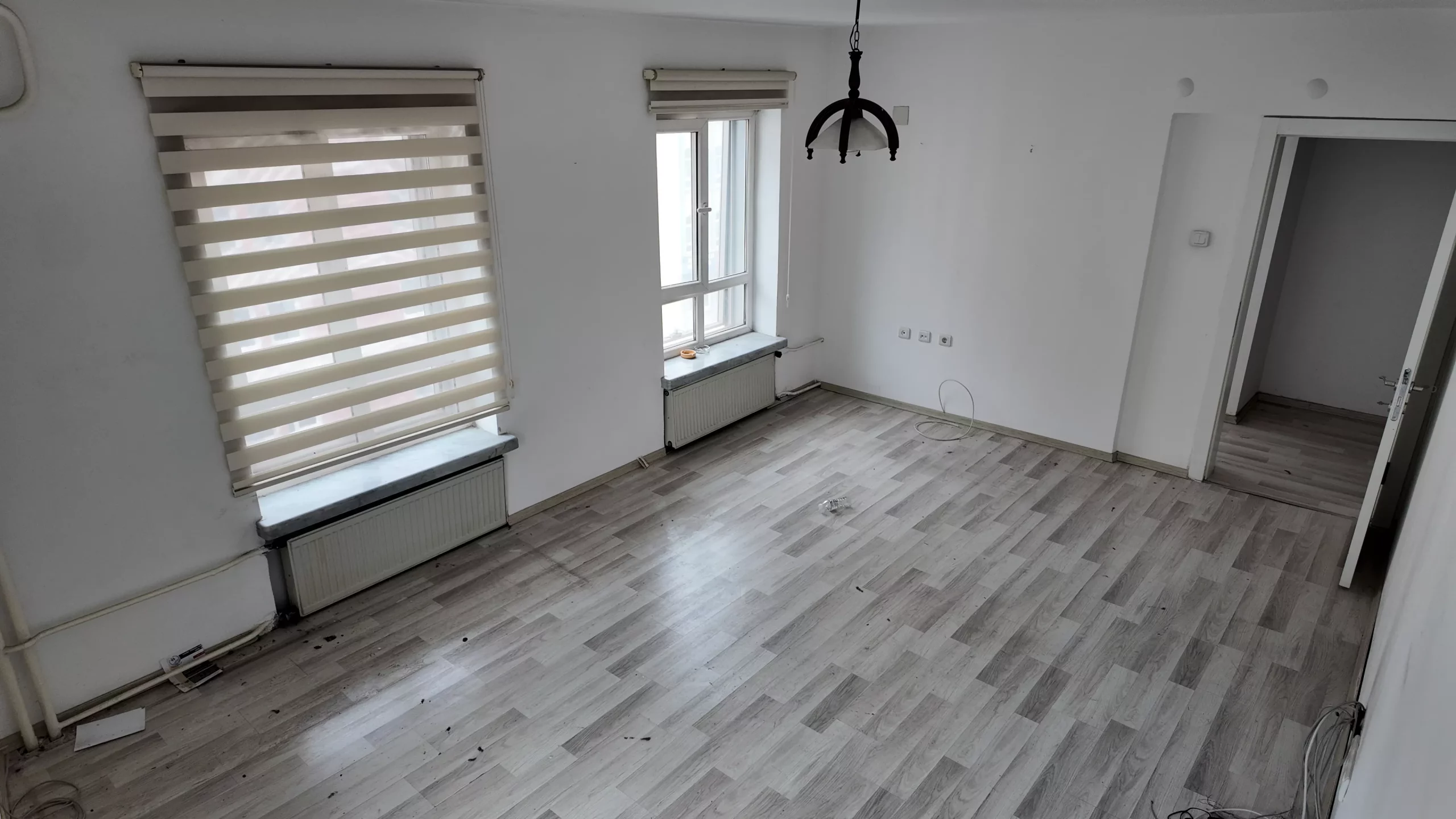 KORKUT REİS'TE METRONUN DİBİNDE 4.KAT ÇİFT ASANSÖRLÜ 2+1 SATILIK DAİRE - Görsel 23