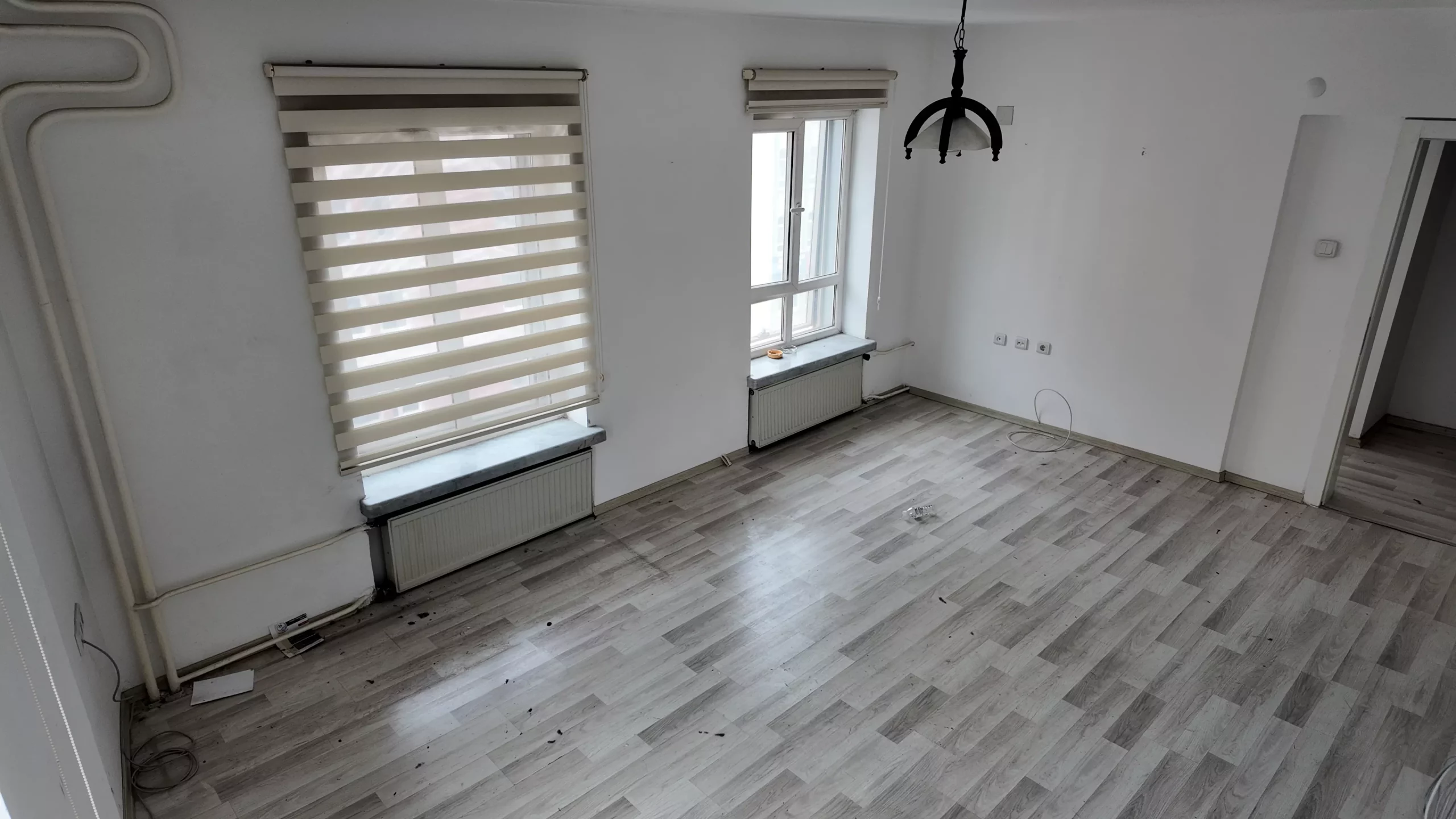 KORKUT REİS'TE METRONUN DİBİNDE 4.KAT ÇİFT ASANSÖRLÜ 2+1 SATILIK DAİRE - Görsel 24