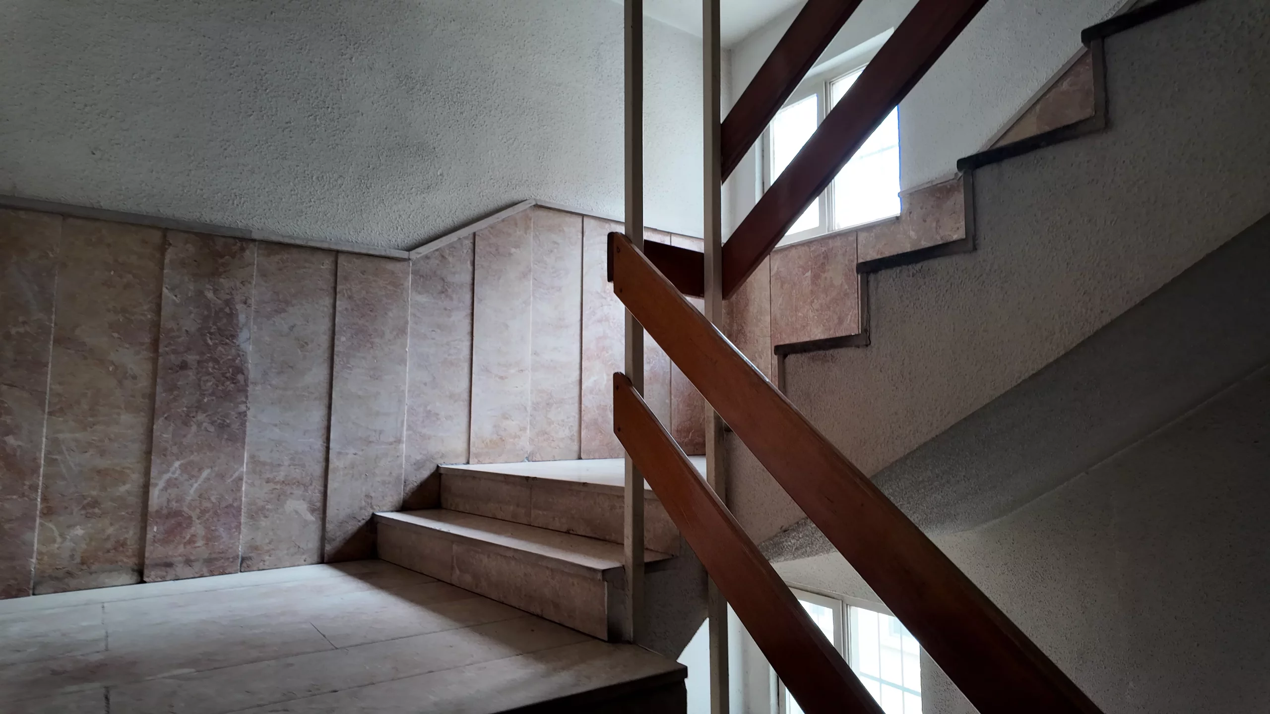 KORKUT REİS'TE METRONUN DİBİNDE 4.KAT ÇİFT ASANSÖRLÜ 2+1 SATILIK DAİRE - Görsel 31