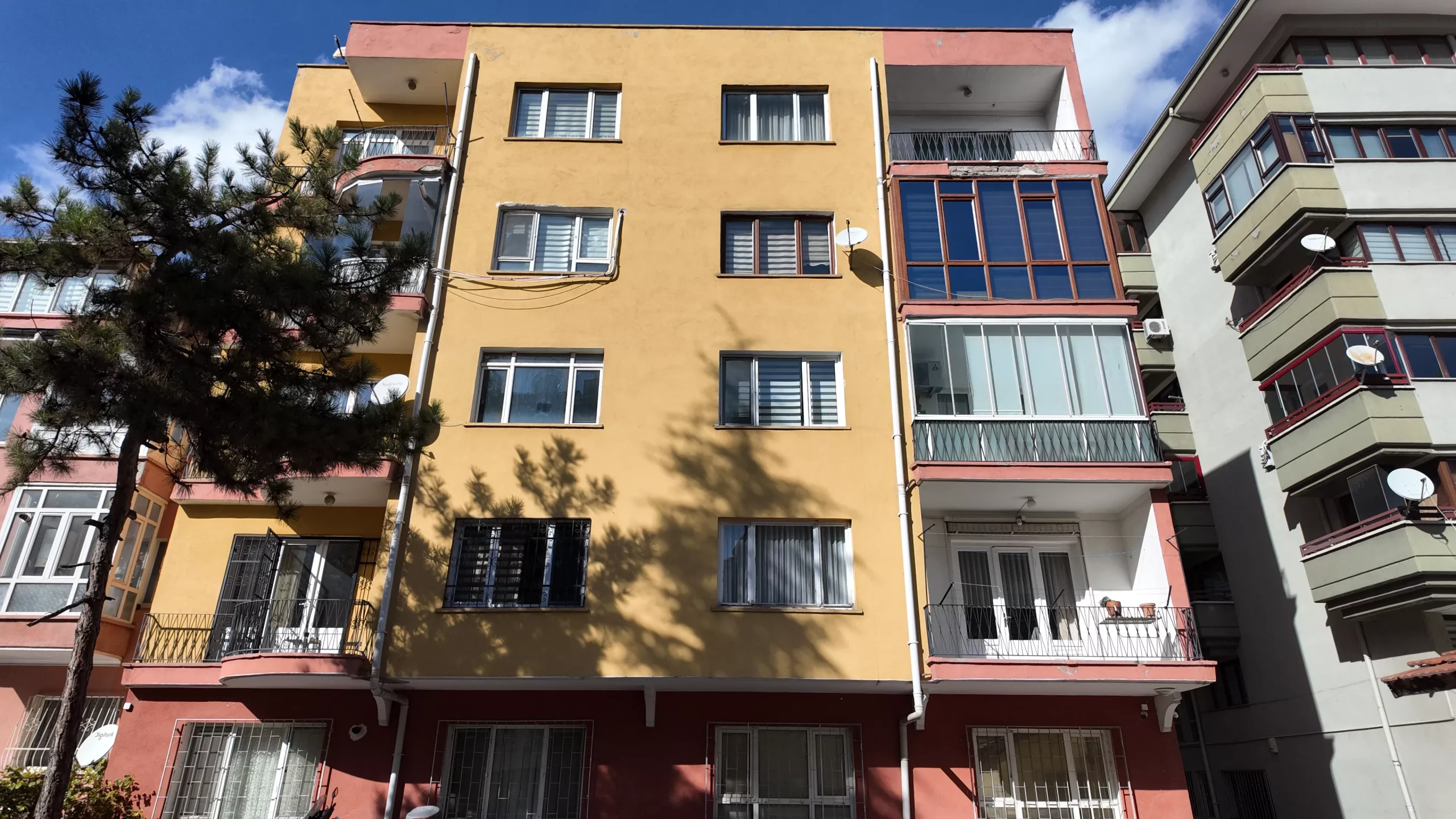 KORKUTREİS'TE KIZILAY'A 10 DK ÖN CEPHE 2+1 YAPILI SATILIK DAİRE - Görsel 39