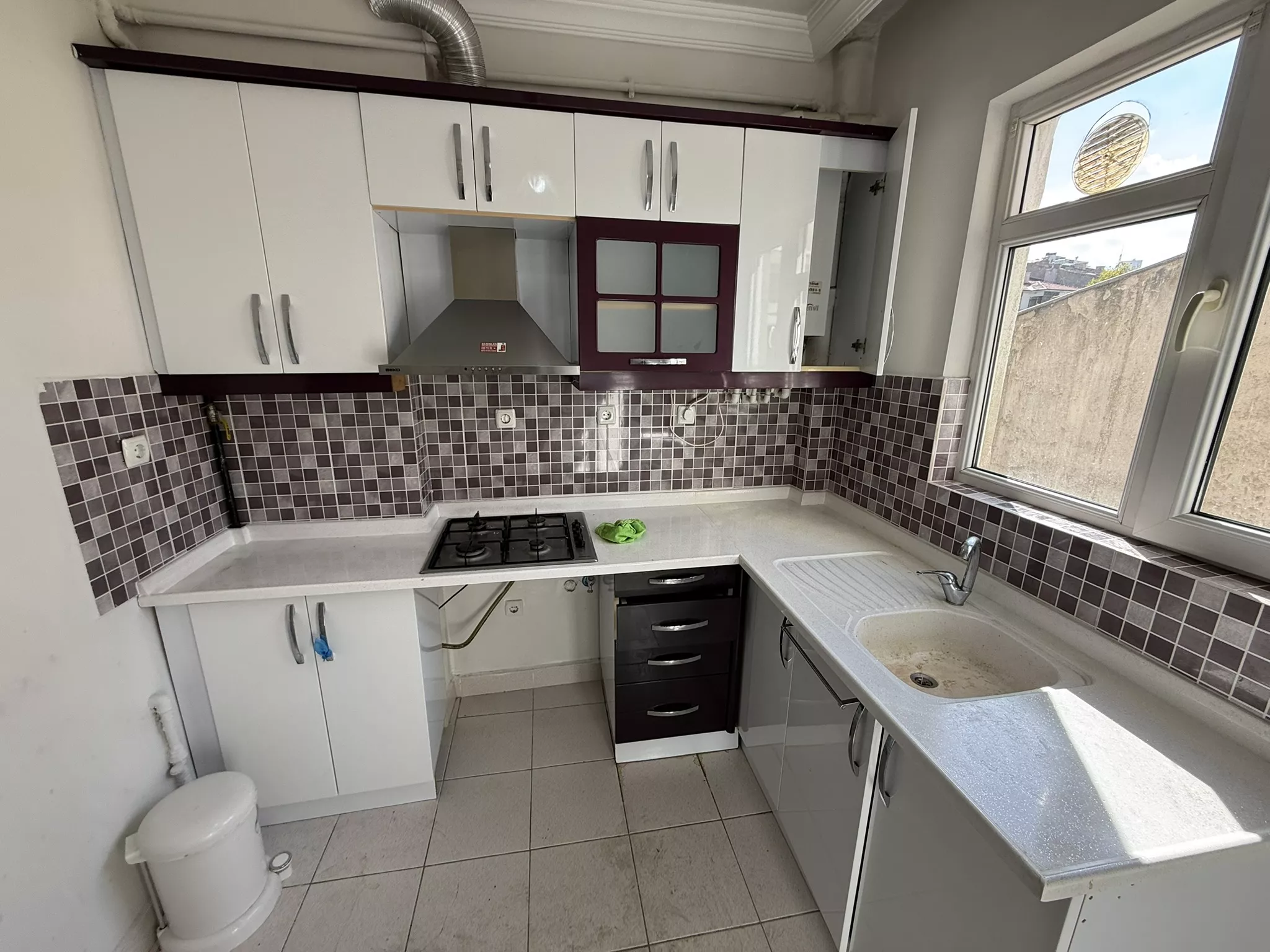 KORKUTREİS'TE KIZILAY'A 10 DK ÖN CEPHE 2+1 YAPILI SATILIK DAİRE - Görsel 6