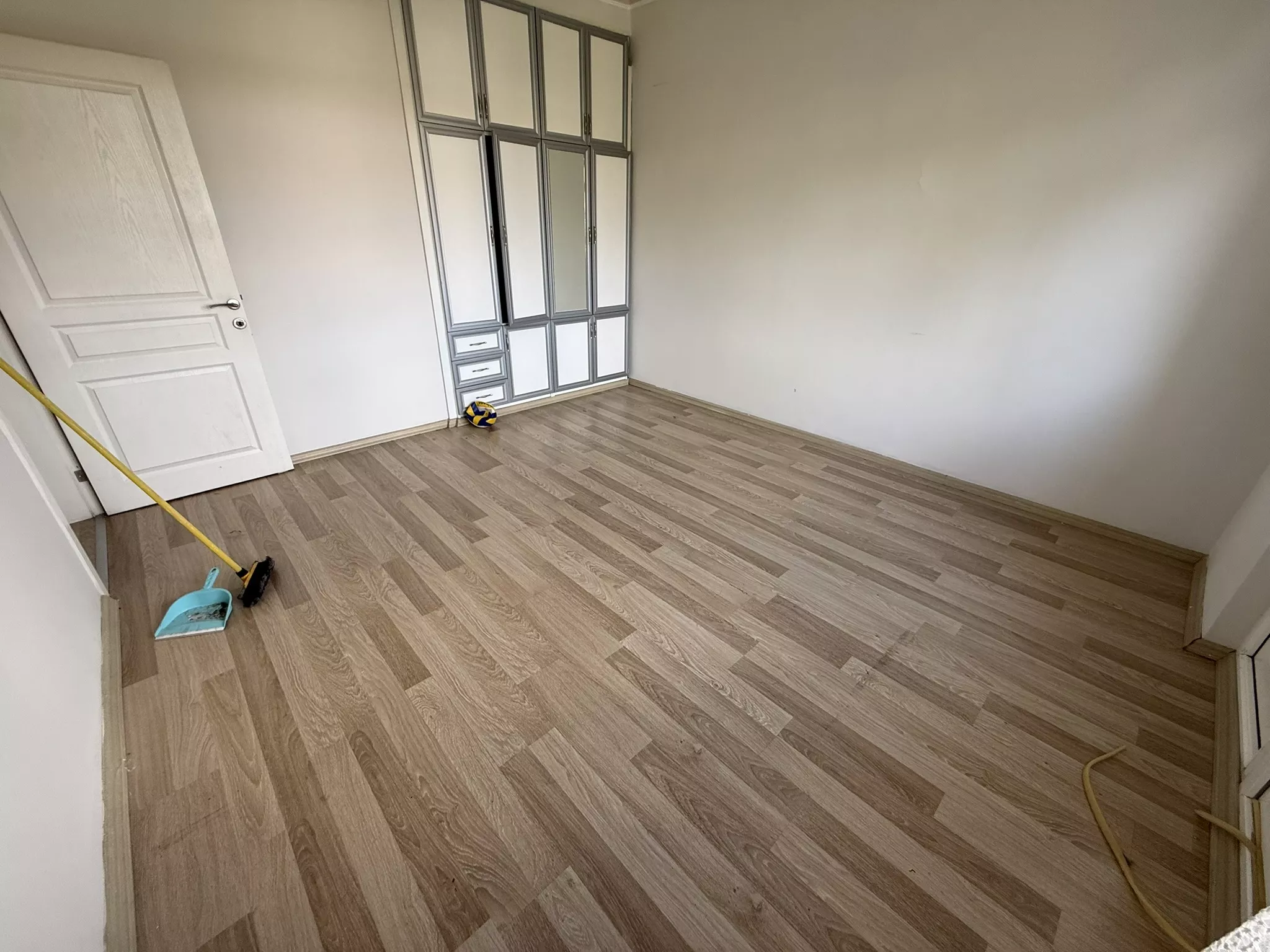 KORKUTREİS'TE KIZILAY'A 10 DK ÖN CEPHE 2+1 YAPILI SATILIK DAİRE - Görsel 25