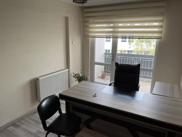 SGK'NIN HEMEN KARŞISINDA 4+1 GENİŞ DAİRE-İŞ VE YAŞAM İÇİN MÜKEMMEL KONUM - Görsel 12