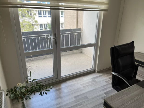 SGK'NIN HEMEN KARŞISINDA 4+1 GENİŞ DAİRE-İŞ VE YAŞAM İÇİN MÜKEMMEL KONUM - Görsel 13