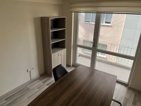 SGK'NIN HEMEN KARŞISINDA 4+1 GENİŞ DAİRE-İŞ VE YAŞAM İÇİN MÜKEMMEL KONUM - Görsel 24