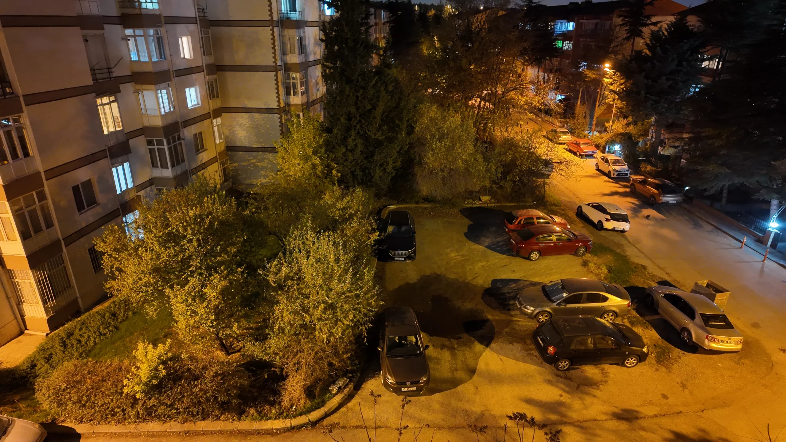 İŞÇİ BLOKLARINDA EŞYALI 3+1 GENİŞ DAİRE CADDE ÜZERİ - Görsel 24