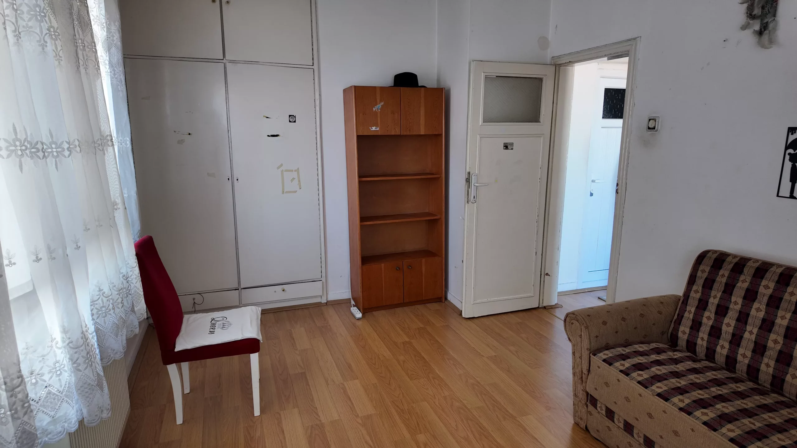 CEBECİ'DE KİRA GETİRİLİ YATIRIMLIK MERKEZİ KONUMDA 2+1 DAİRE - Görsel 11