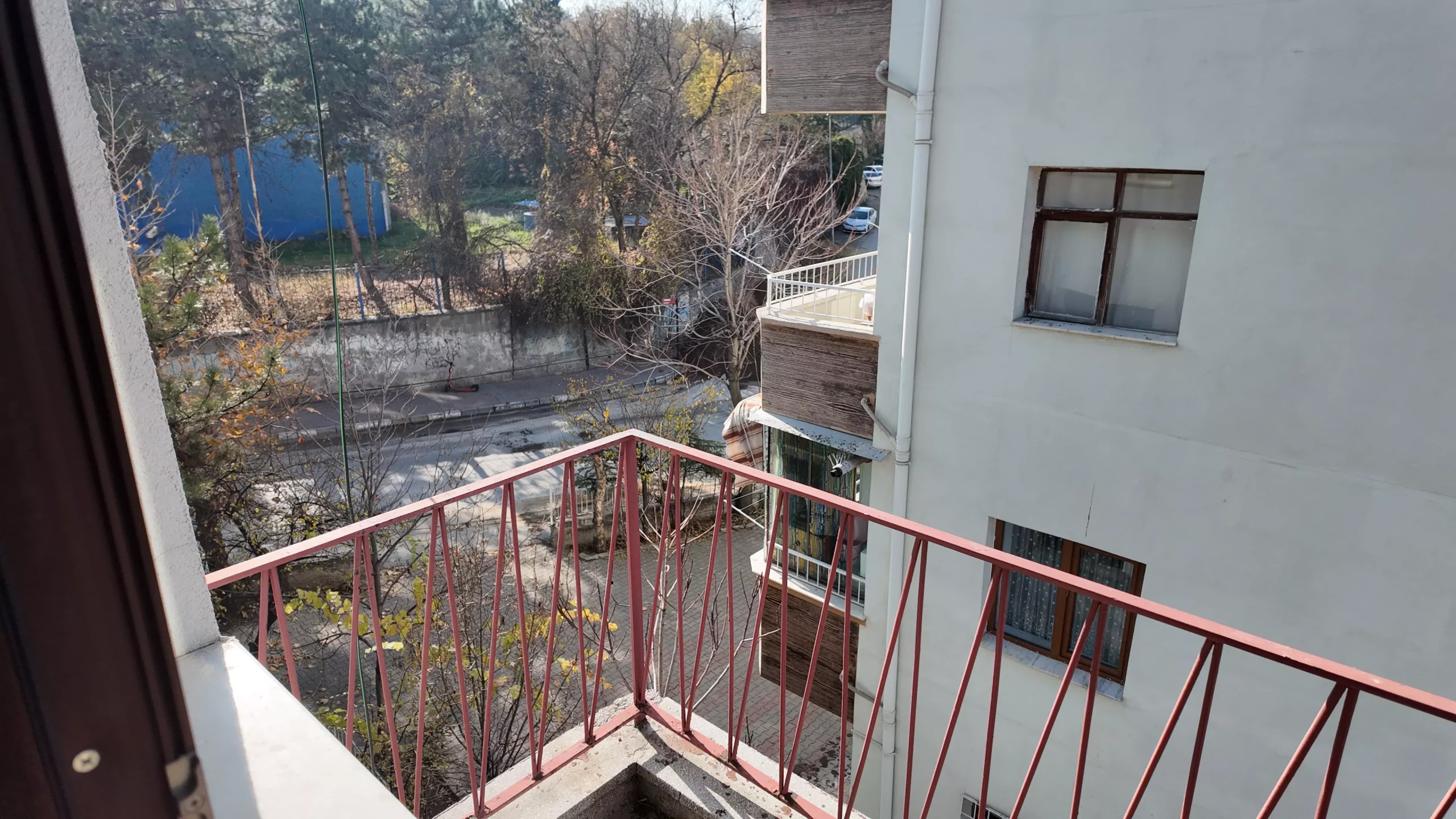 CEBECİ'DE KİRA GETİRİLİ YATIRIMLIK MERKEZİ KONUMDA 2+1 DAİRE - Görsel 21