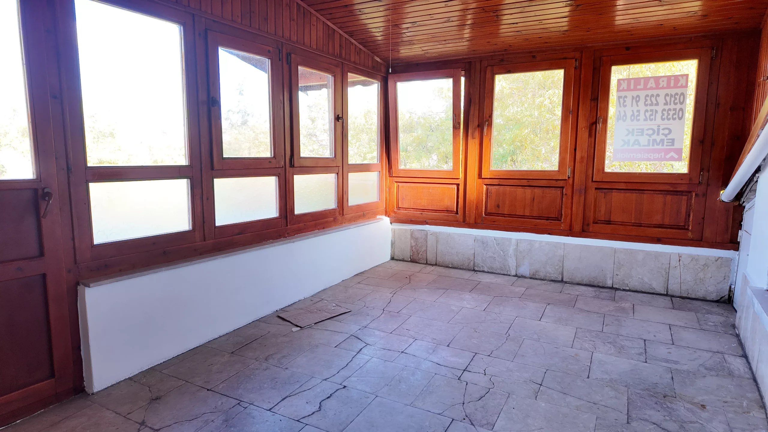 EMEK'TE GENİŞ KIŞ BAHÇELİ DUBLEKS 4+1 KOMBİLİ KİRALIK DAİRE