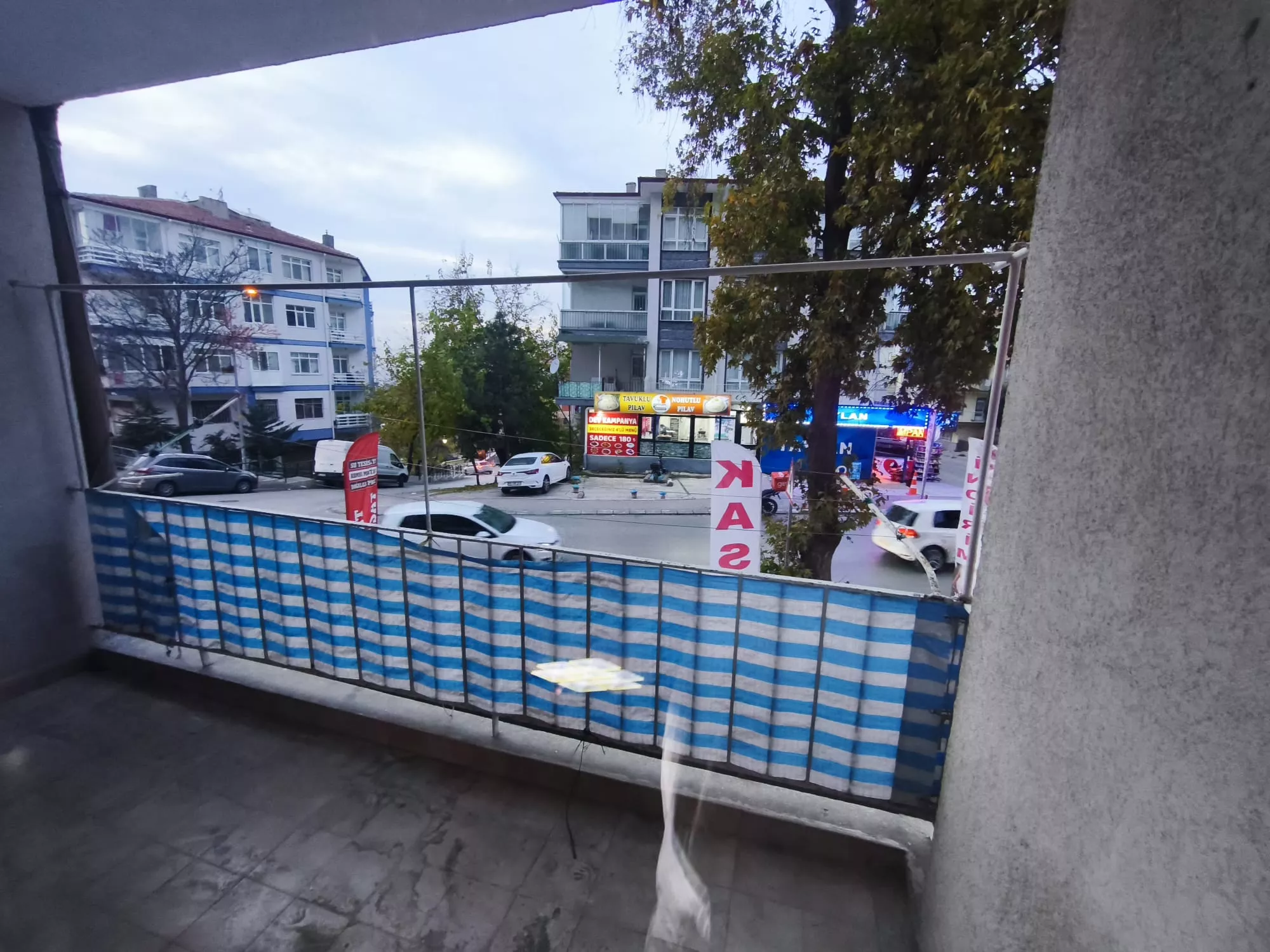 ERTUĞRULGAZİ MAHALLESİNDE GENİŞ KULLANIM ALANI 3+1 KİRALIK DAİRE - Görsel 28