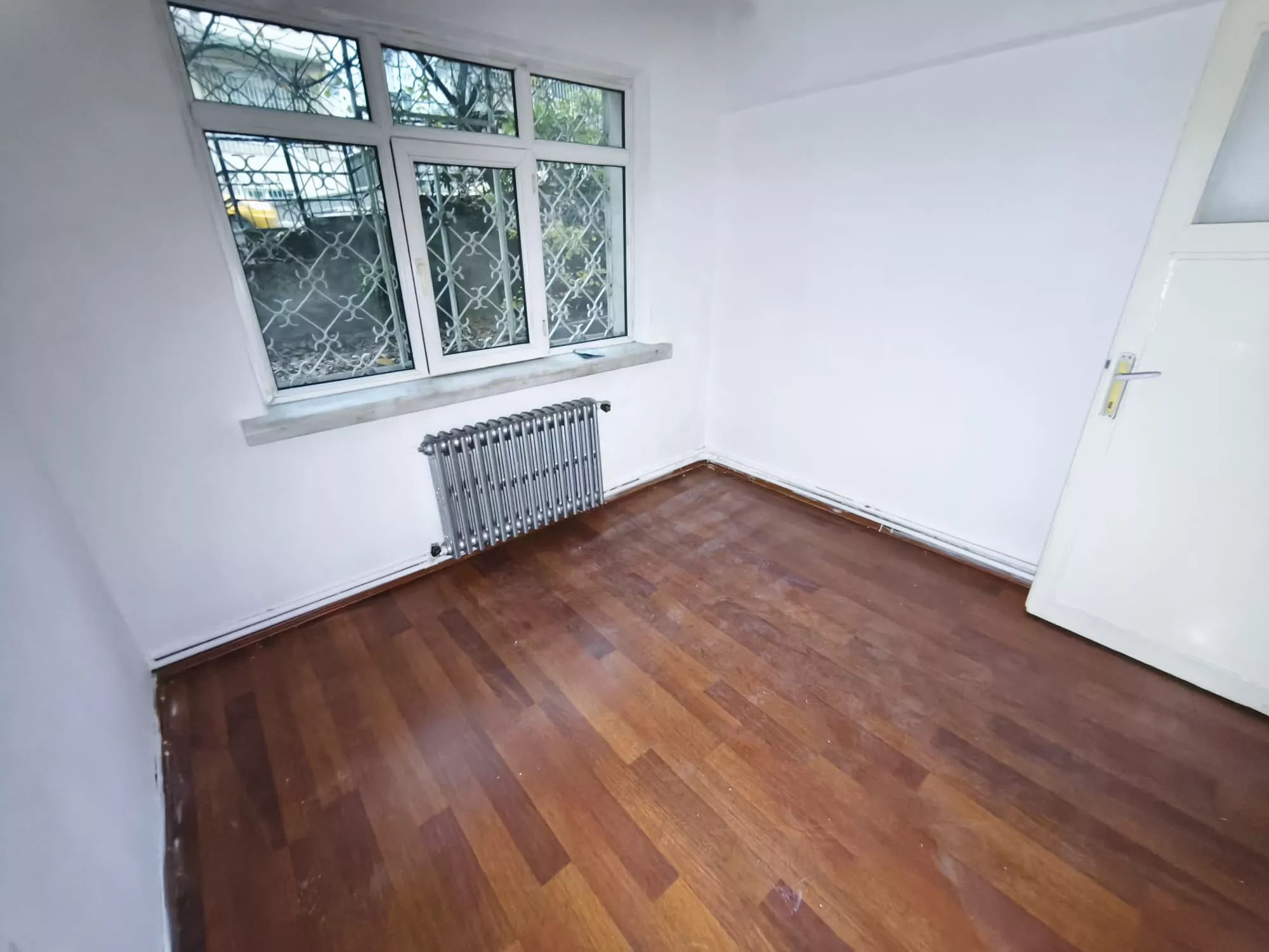 ERTUĞRULGAZİ MAHALLESİNDE GENİŞ KULLANIM ALANI 3+1 KİRALIK DAİRE - Görsel 4