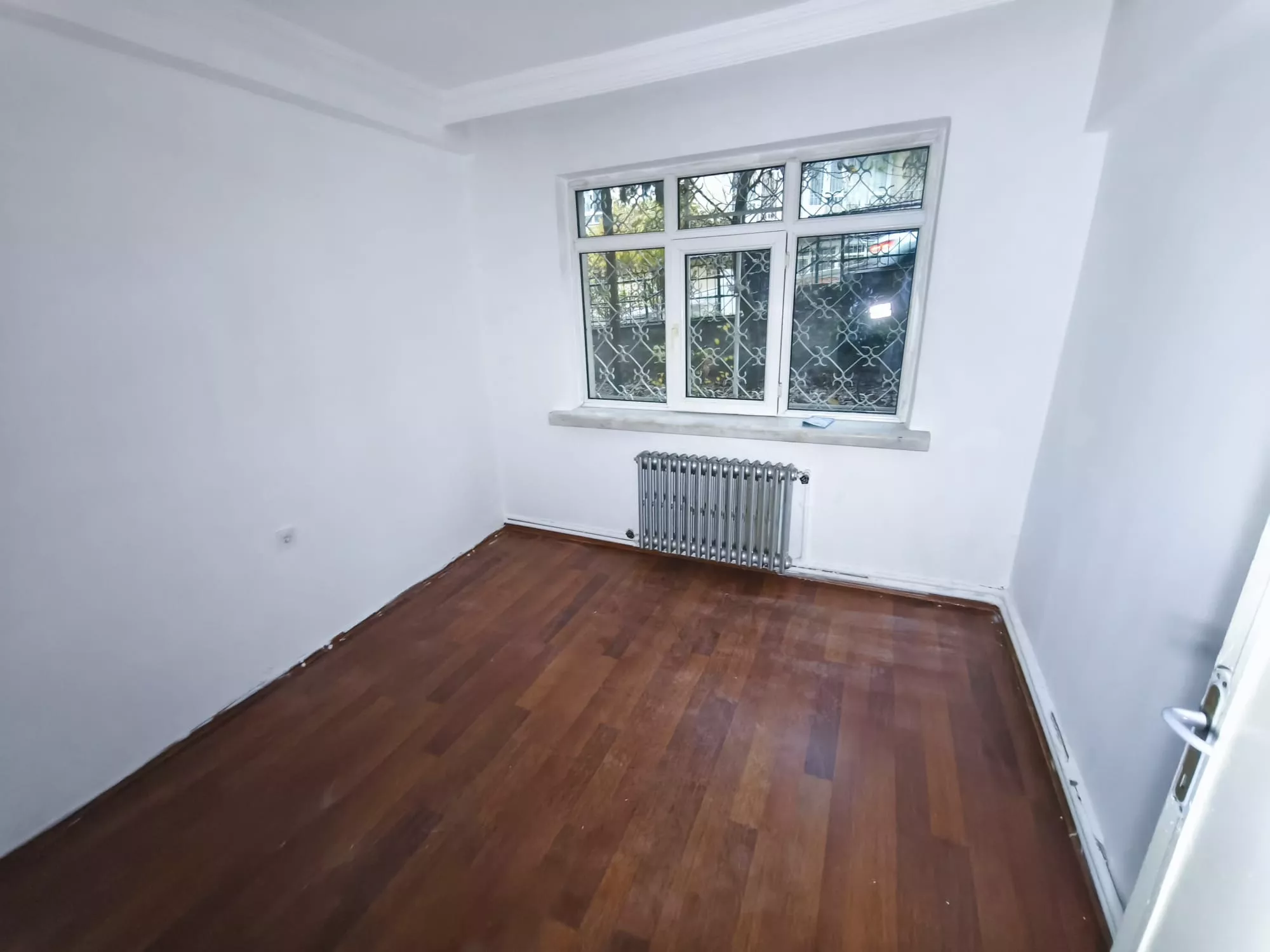 ERTUĞRULGAZİ MAHALLESİNDE GENİŞ KULLANIM ALANI 3+1 KİRALIK DAİRE - Görsel 10